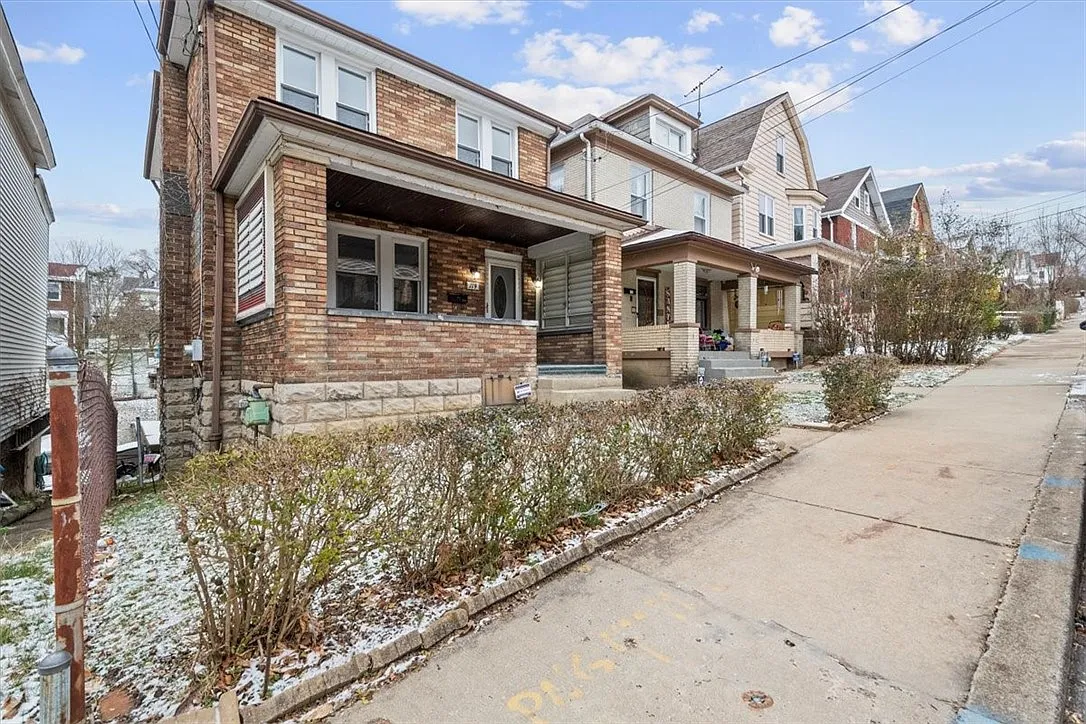 119 Clairtonica St photo 1