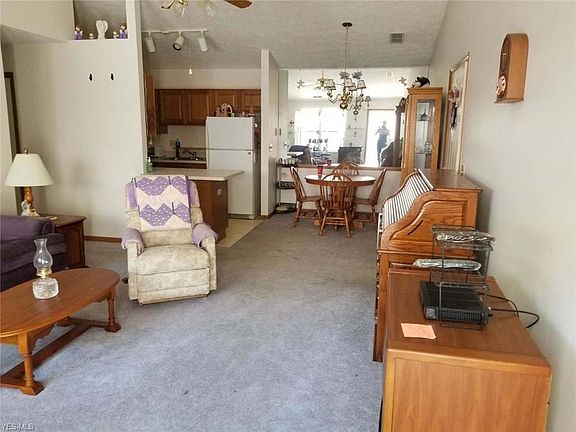 5th image of 2767 Shakespeare Ln
