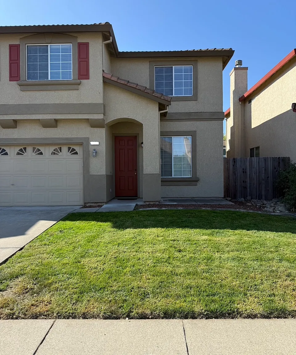 2247 Railway Cir — Photo 4
