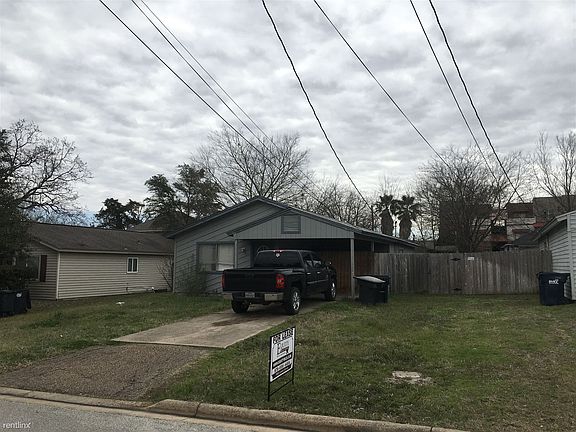 2nd image of 300 Richards St #A