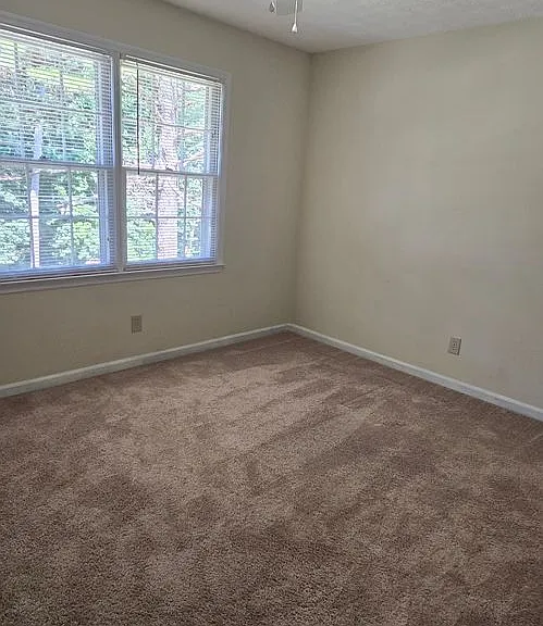 132 Johnson Dr — Photo 17