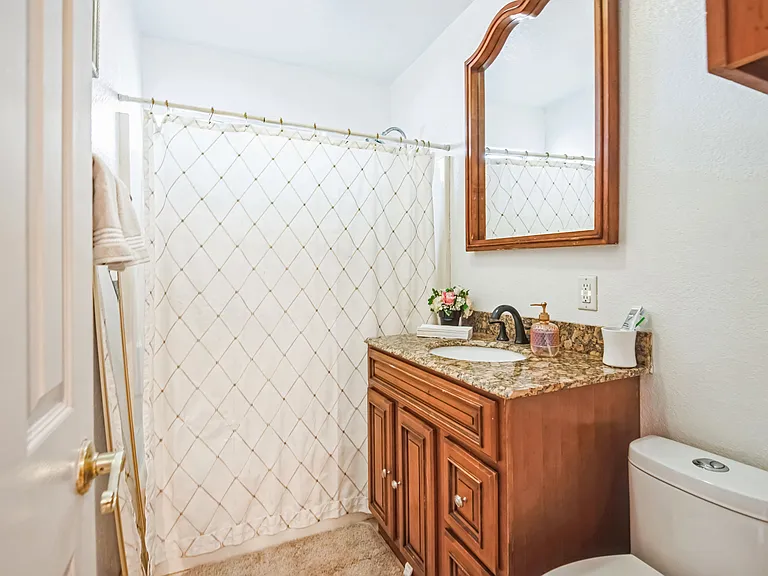 1531 W Trenton Pl — Photo 9