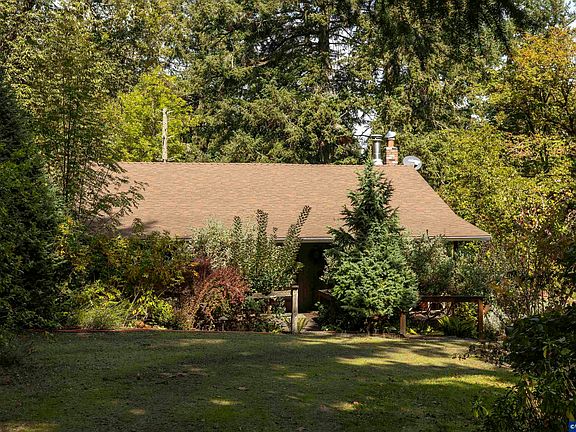 3rd image of 4599 Eagle Crest Rd NW