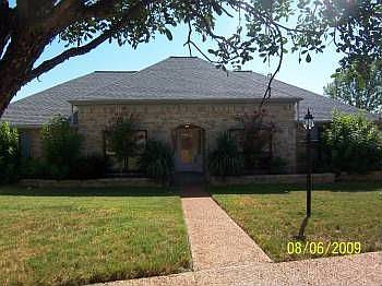 1st image of 5601 Fairways Dr