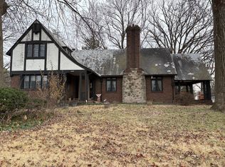 1645 N Vermilion St, Danville, IL 61832