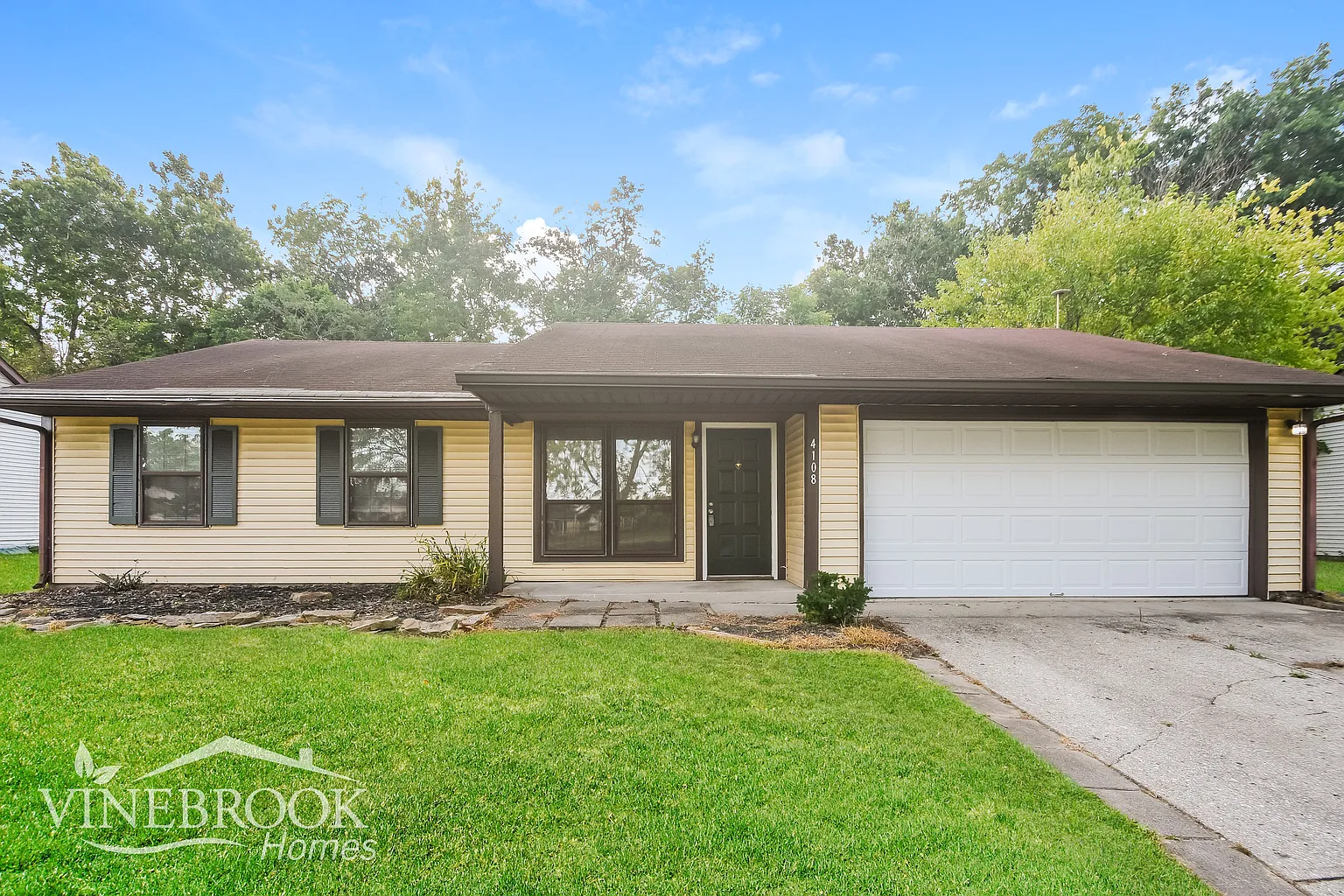 4108 Eagle Lake Dr photo 1