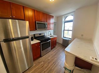 871 Onderdonk Ave #3L, Ridgewood, NY 11385