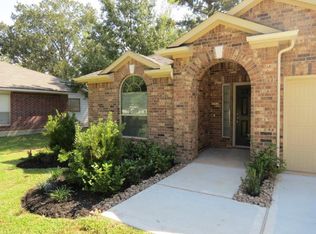 410 Paradise Ln, Montgomery, TX 77356