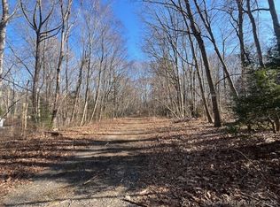 7 Green Valley Lakes Rd, East Lyme, CT 06333