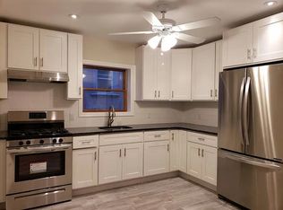 25-54 41st St #2L, Astoria, NY 11103