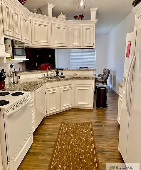 5771 Greenwood Dr #GREAT LOCATION — Photo 6