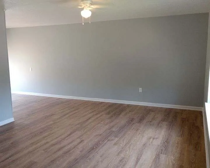 280 Medical Dr — Photo 18