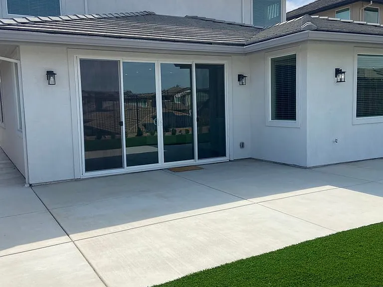 1466 Seneca Cir — Photo 24