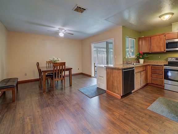 5th image of 2236 Greenfield Drive