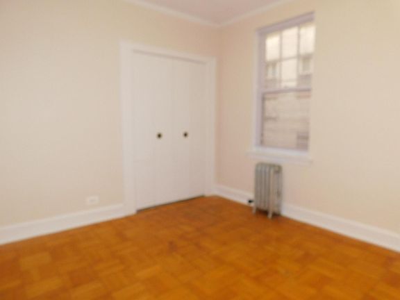 5th image of 1209A W Sherwin Ave