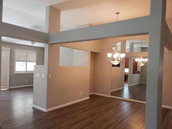4th image of 7251 Noah Ct