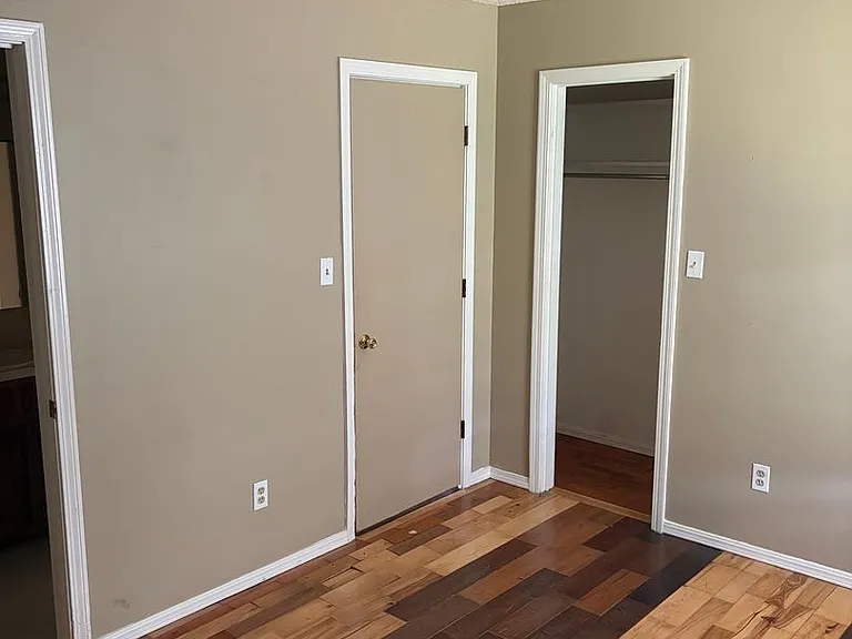 2402 Taft St — Photo 10