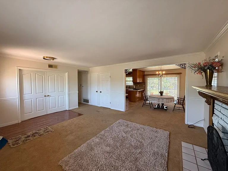 735 Patterson Rd — Photo 8