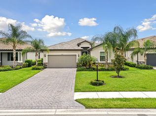 19592 Utopia Ln, Estero, FL 33928