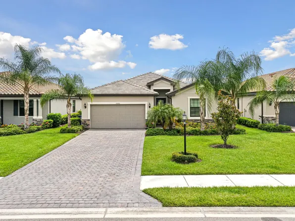 19592 Utopia Ln, Estero, FL 33928