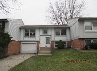 21408 Peterson Ave, Sauk Village, IL