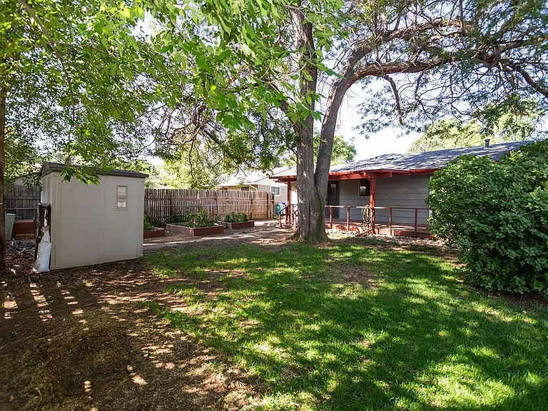 402 Tedmon Dr — Photo 30