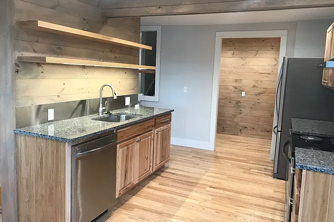 151 Pine St — Photo 3