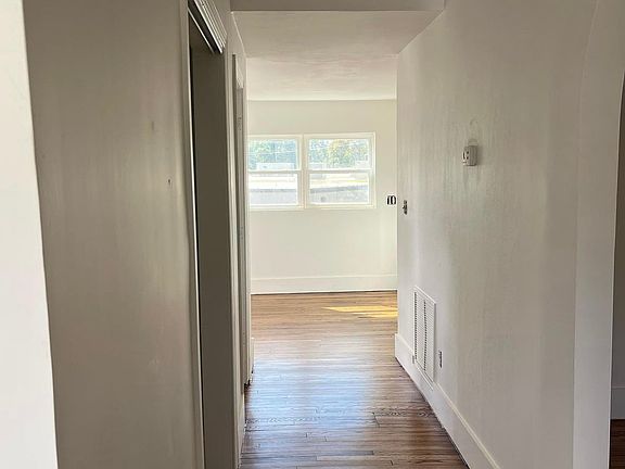 5th image of 2207 Early St