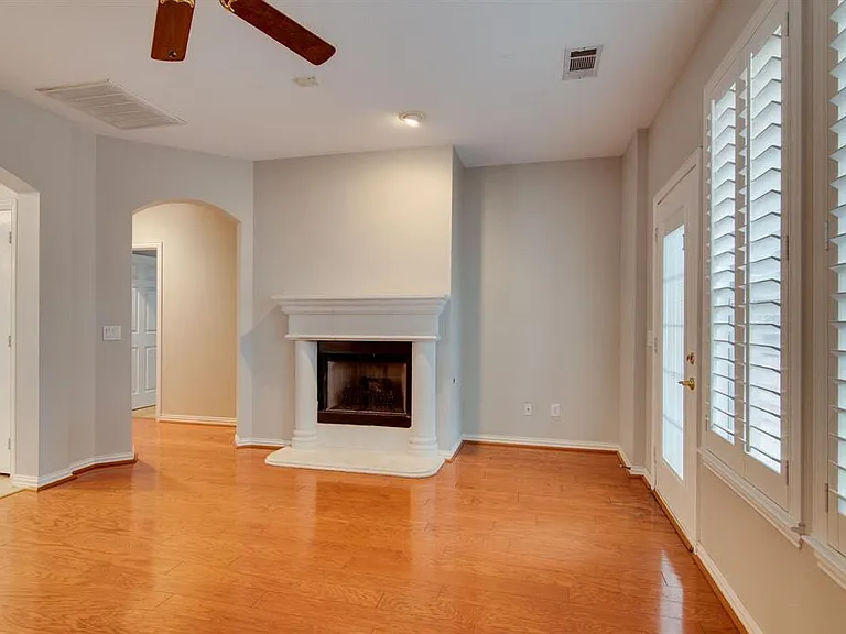 2212 Bayou Ct — Photo 13