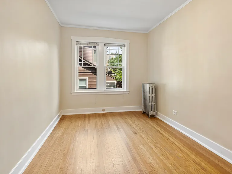1923 W Estes Ave #2S — Photo 9