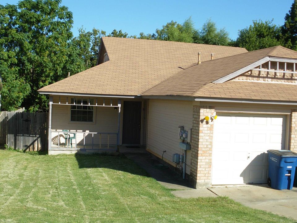 1st image of 11813 Lochridge Dr #B