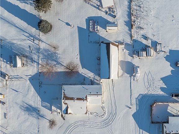 3rd image of 4687 Covey Lane NE