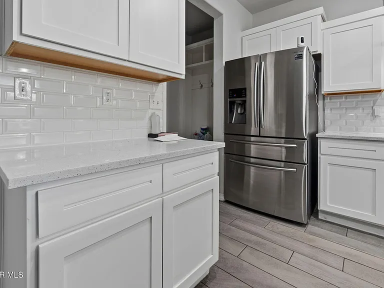 917 Airship Pl — Photo 13