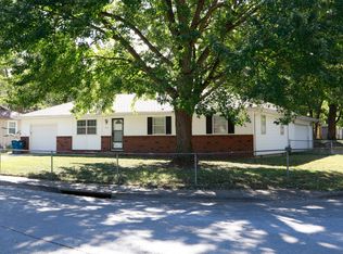 300 Aspen Dr, Nixa, MO 65714