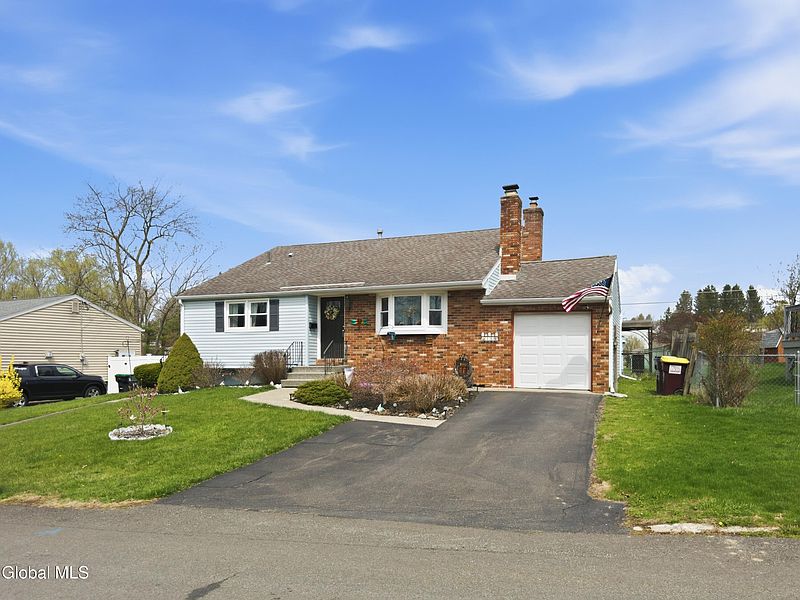 2nd image of 18 Harold Avenue