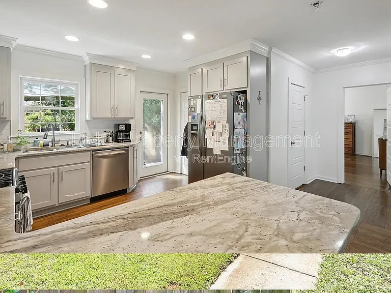 1695 Van Epps St SE — Photo 4