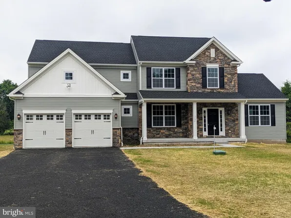 3498 Finland Rd, Pennsburg, PA 18073