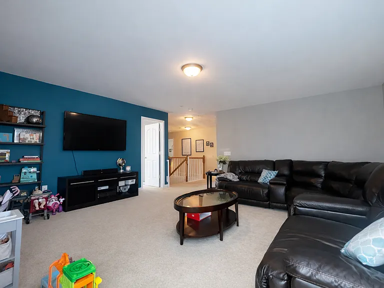 116 Kelsey Glen Ln — Photo 29