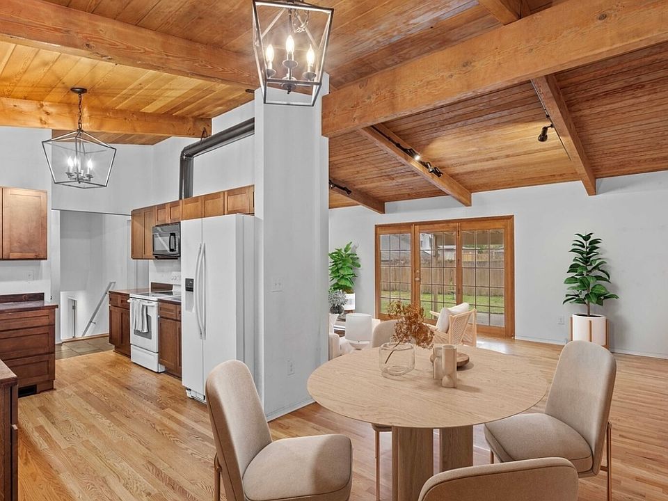 1st image of 616 117th St S #1