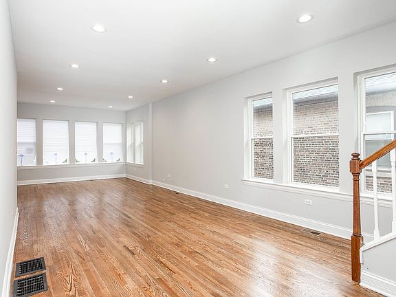 5th image of 8312 S Luella Ave