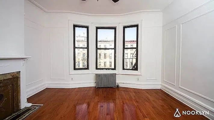 Rented by EXR | media 19