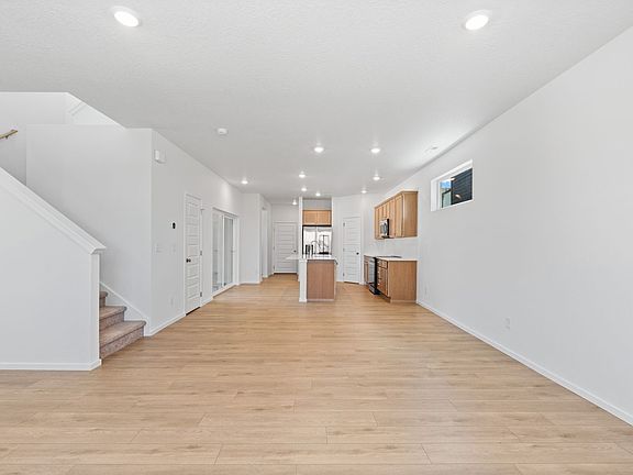 4th image of 2611 N Red Tail Ln