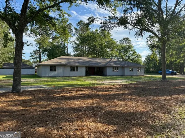354 Poor Robin Ext, Baxley, GA 31513