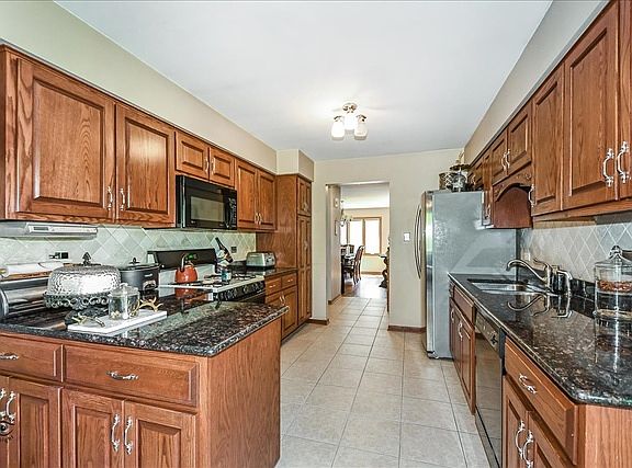 2nd image of 11612 Burnley Dr