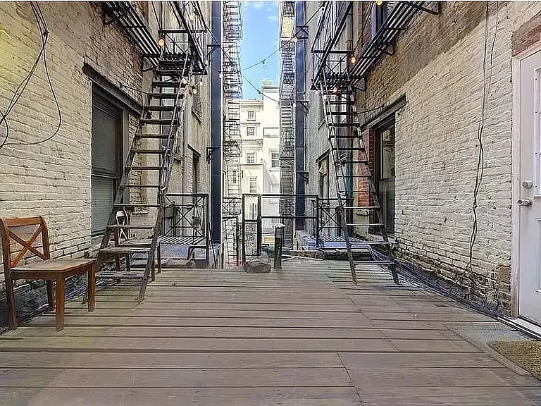 165 Mulberry St #3 — Photo 1