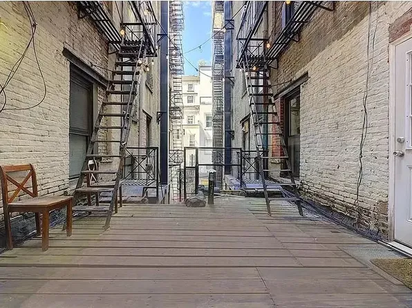 165 Mulberry Street image 1 of 8
