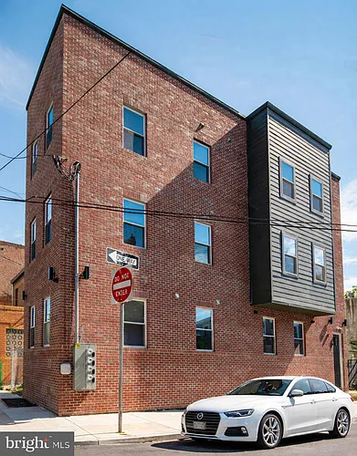 212 Manheim St #3 Photo 1
