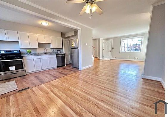 3rd image of 7613 Hillsway Ave