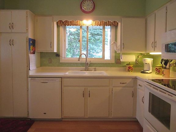 5th image of 5724 Thomas Ave S