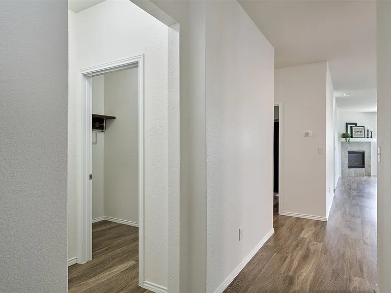 2214 Timberland Country Ct — Photo 12